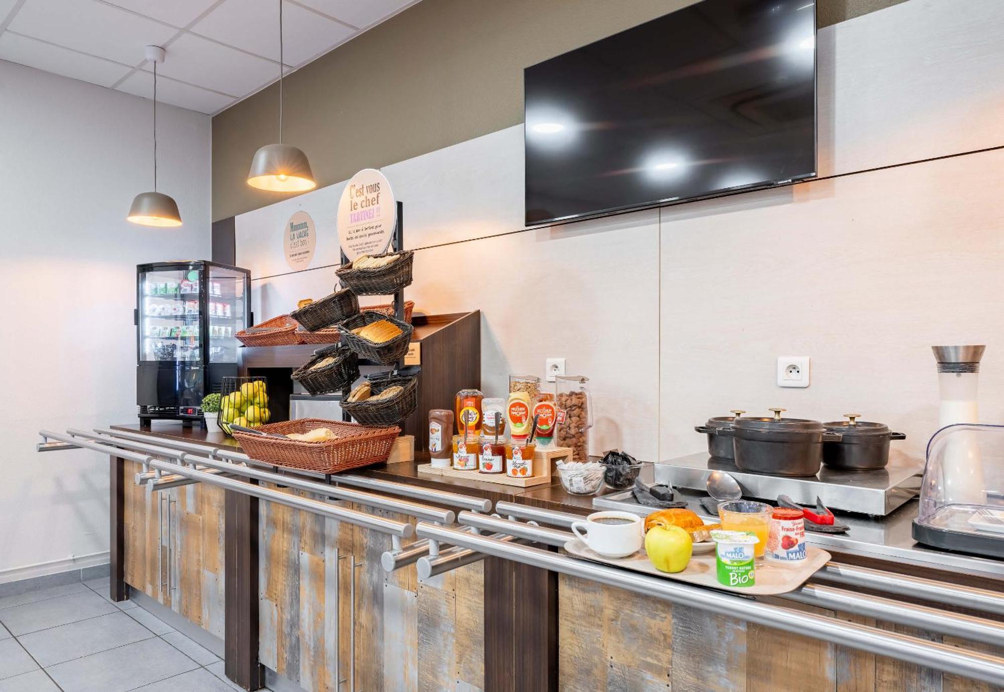 B&B Hotel Maubeuge-Louvroil Eksteriør bilde