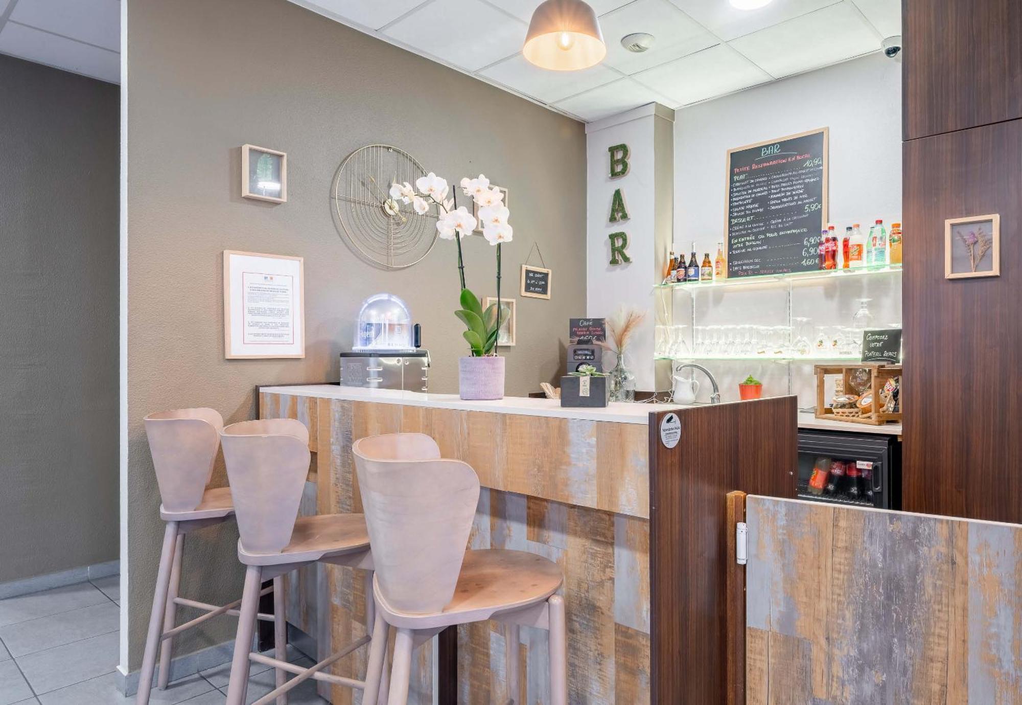 B&B Hotel Maubeuge-Louvroil Eksteriør bilde
